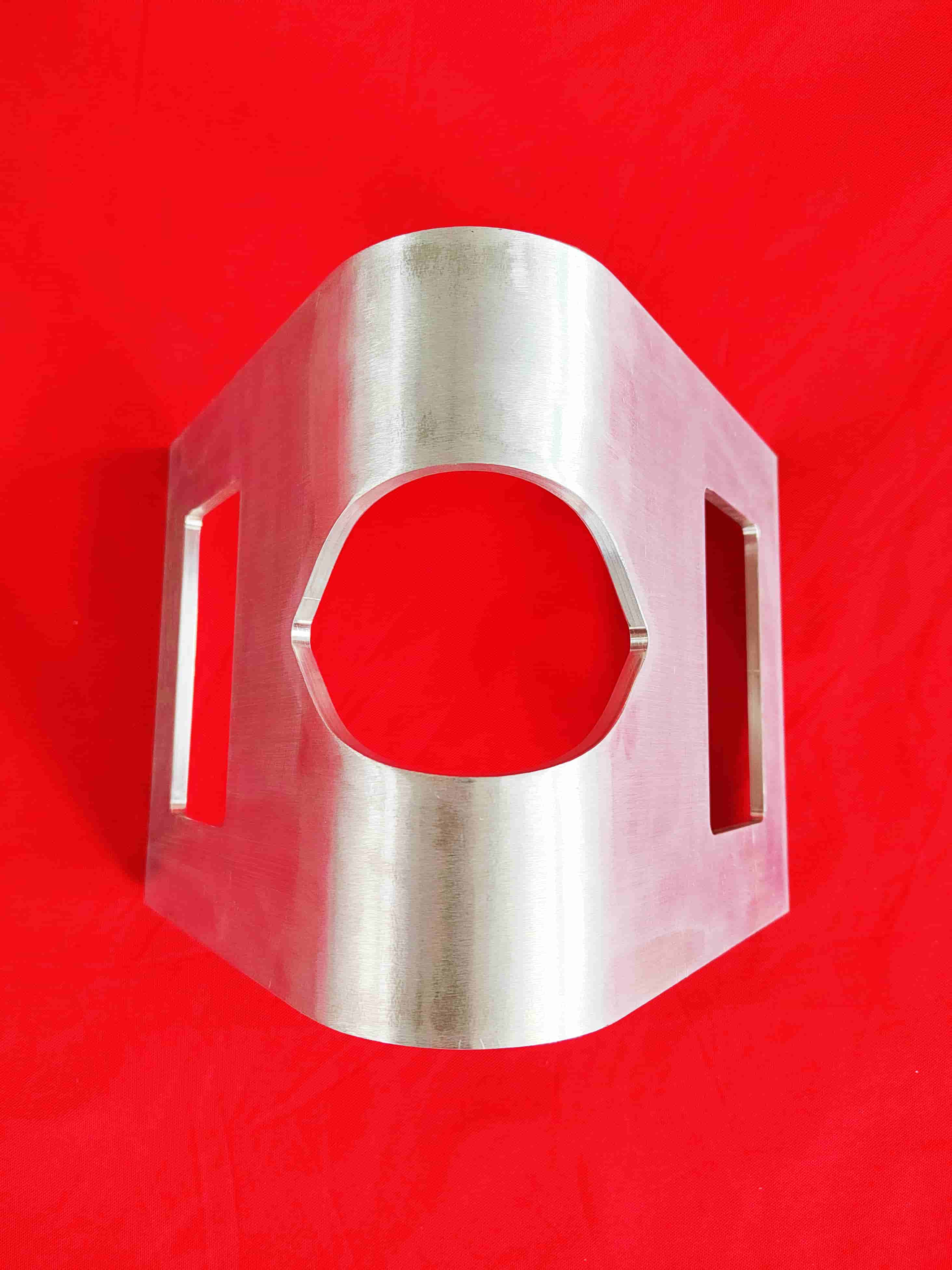 MWD auxiliary tool protective tube bracket